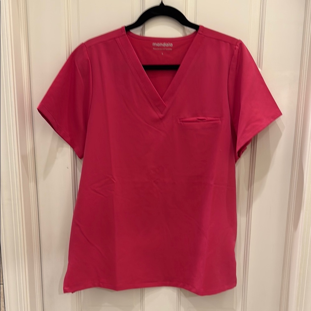 Mandala one pocket scrub top